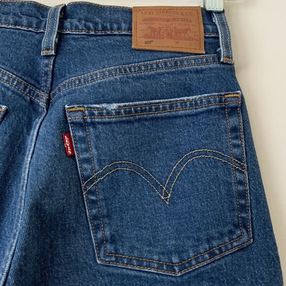 Levi's Premium 501 Jeans Blue Chewed Hem Skinny 24 - Picture 10 of 16